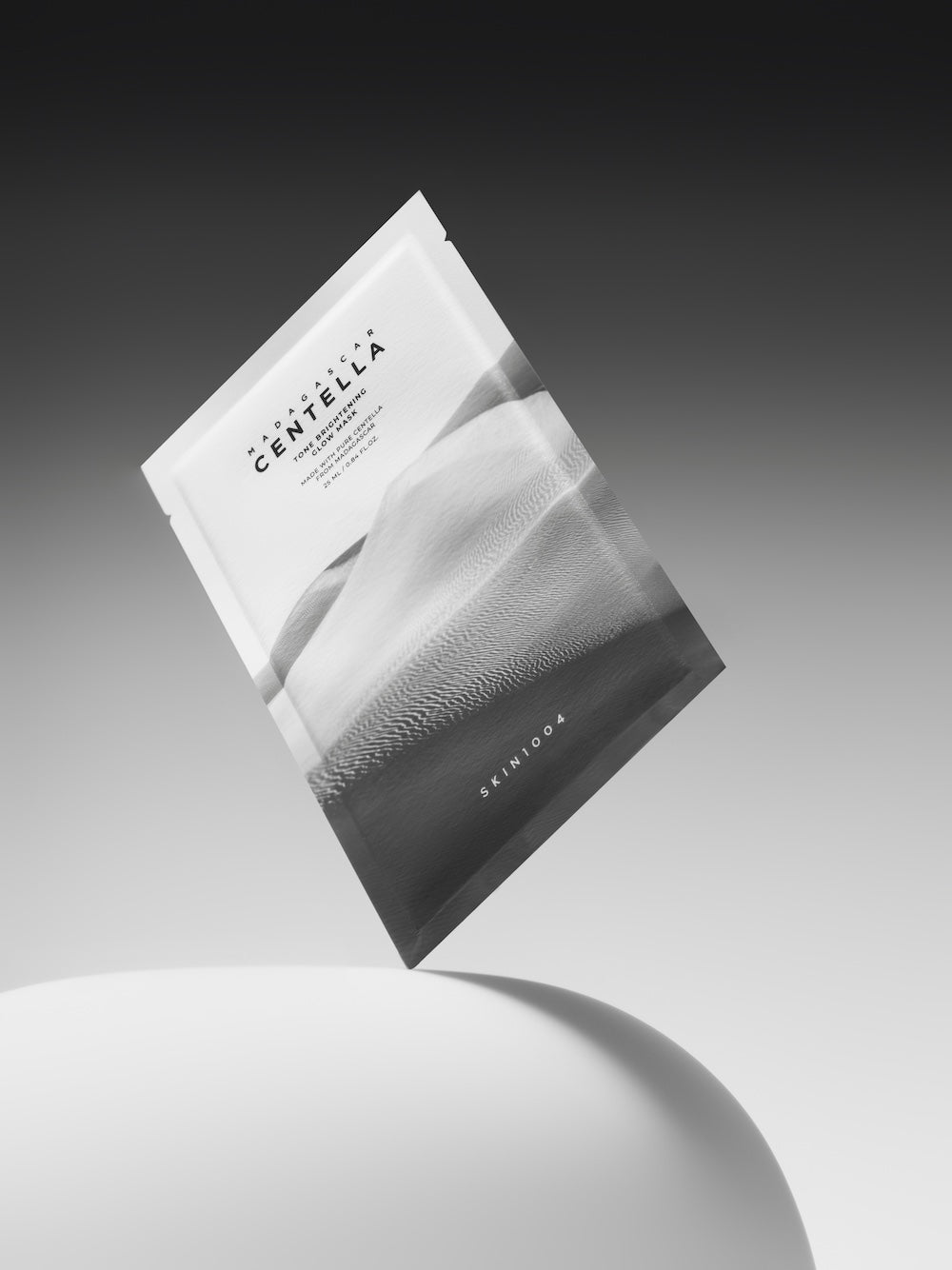Madagascar Centella Tone Brightening Glow Mask — 25ml